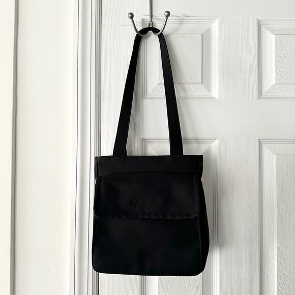 Kenneth Cole Reaction Y2K Black Nylon Front Flap Pocket Square Shoulder Tote Bag - Picture 2 of 14